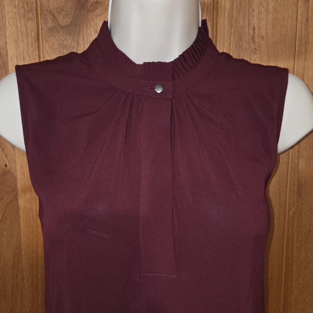 Calvin Klein chic sleeveless